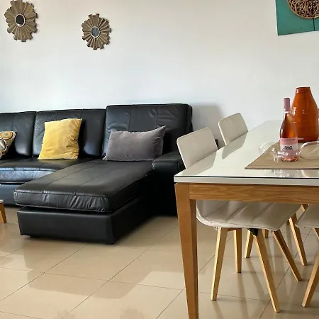 Luzmarina Villa *